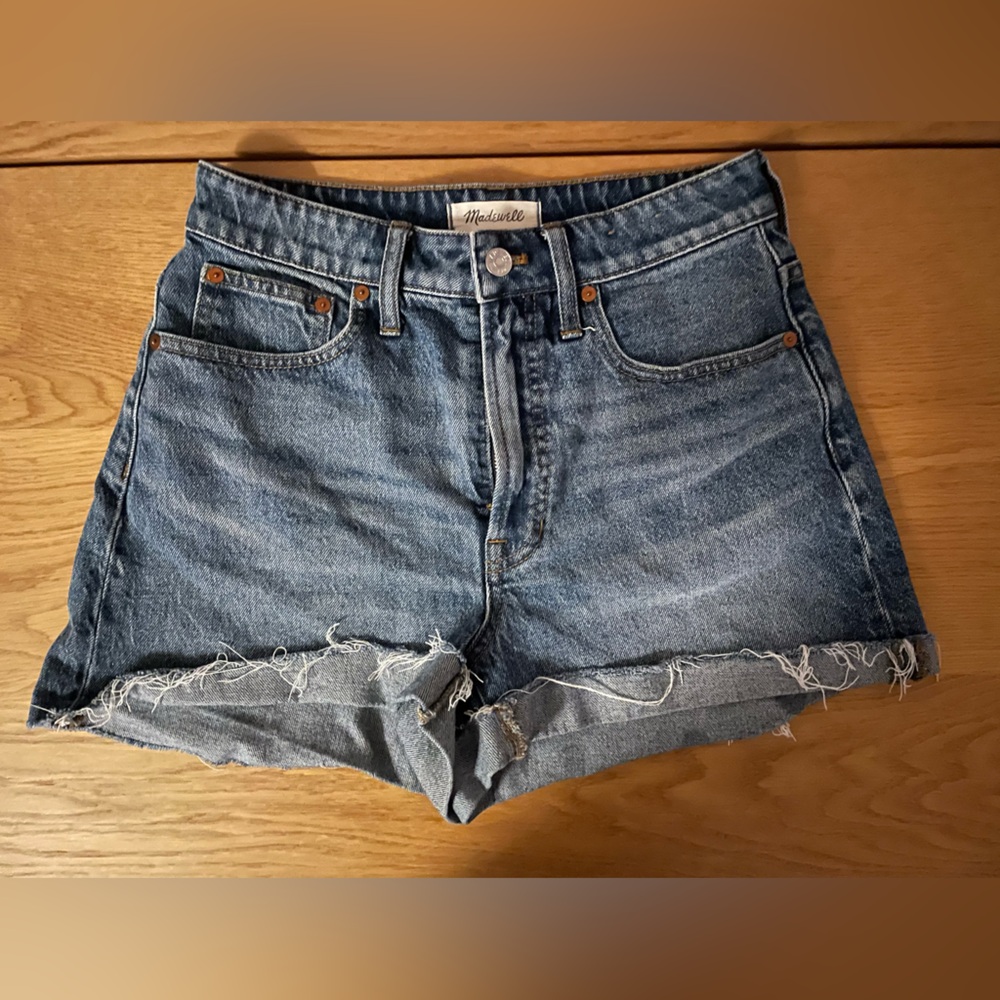 Madewell Curvy Perfect Vintage Jean Short - size 27
